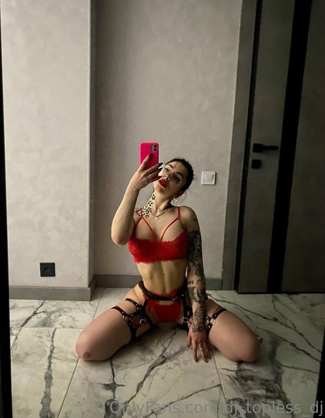 dj topless dj hot actress img