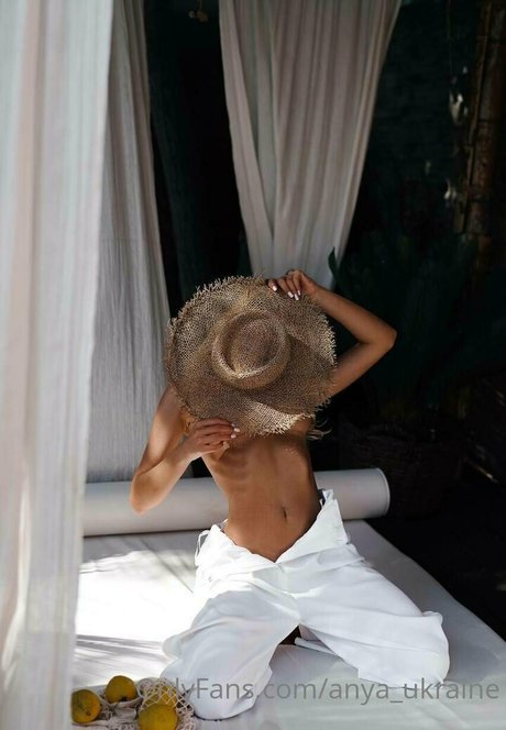 anya ukraine exclusive star pictures