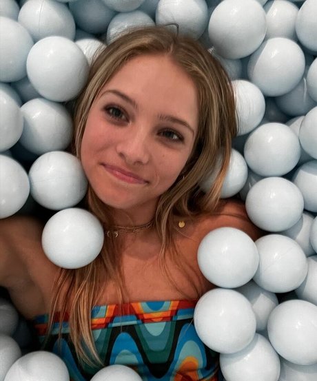 Isabella DuCharme sexy pornstar images