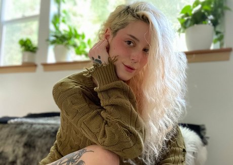 curvy solo onlyfans free sex photo