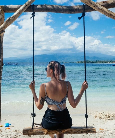 curvy asian onlyfans beautiful photos