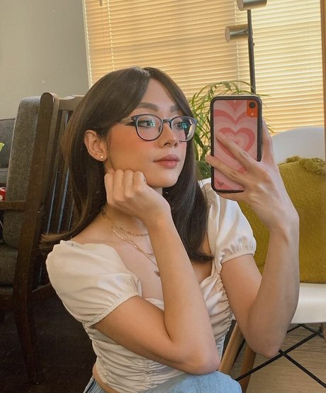 honeebelle sexy pornstar pic