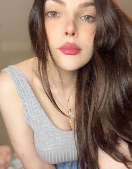 Lexi Darkk star pretty img