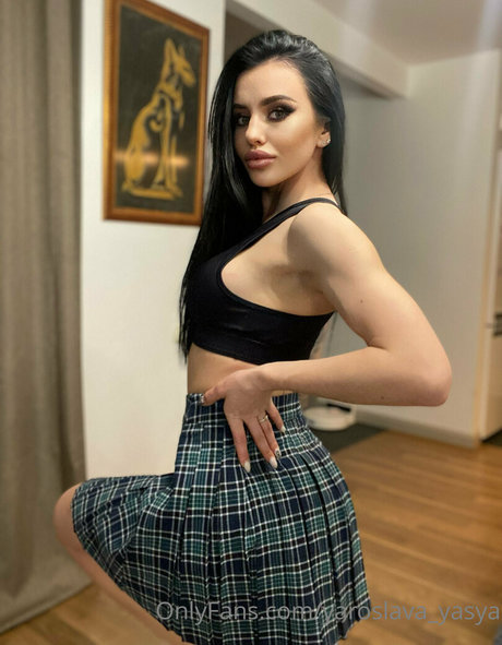 yaroslava yasya hot star pic