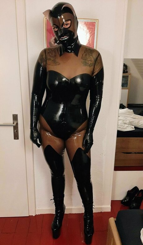 chubby mom onlyfans free sex picture