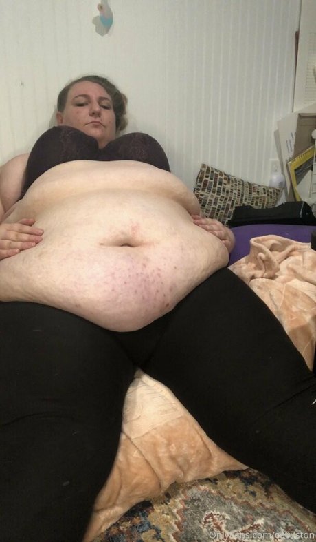 ce07ston exclusive model photo