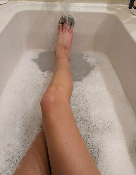 audritwo nude star pic