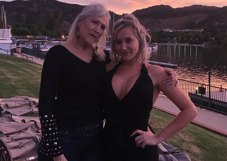 mommy son onlyfans beautiful gallery