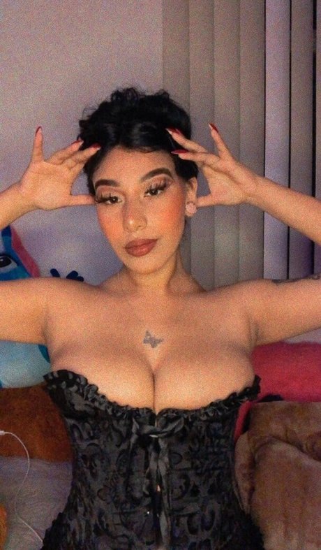 busty lingerie onlyfans porn photos