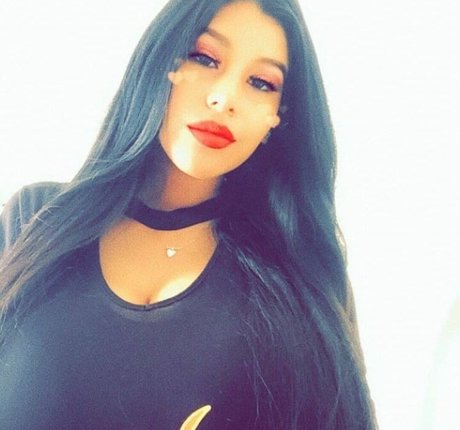 amywinos10 model nice photos