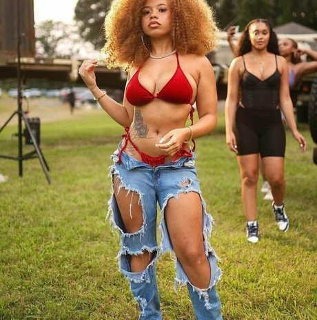 pink hair onlyfans beautiful nude picture