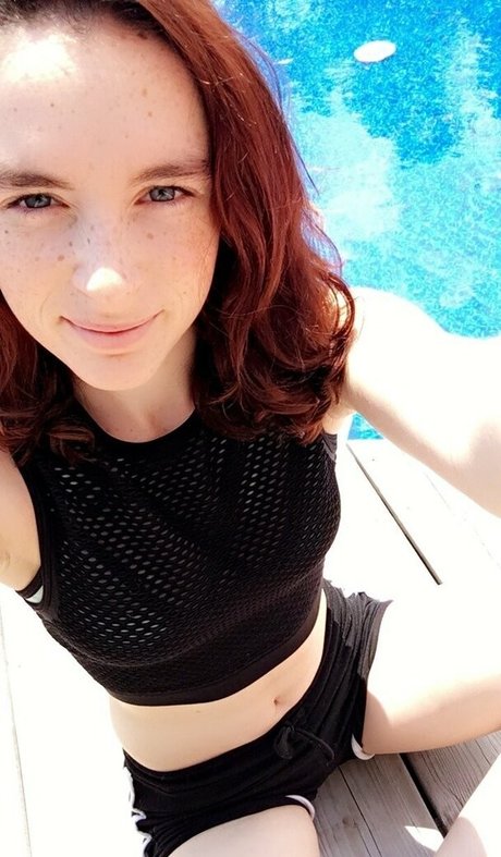 miniloupxxx model top img