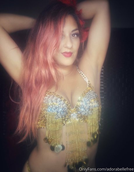 adorabellefree exclusive model image