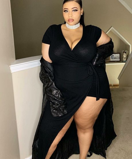 thick trans onlyfans sexy gallery