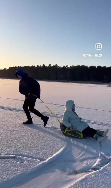 ImSarahisizzu model beautiful archive