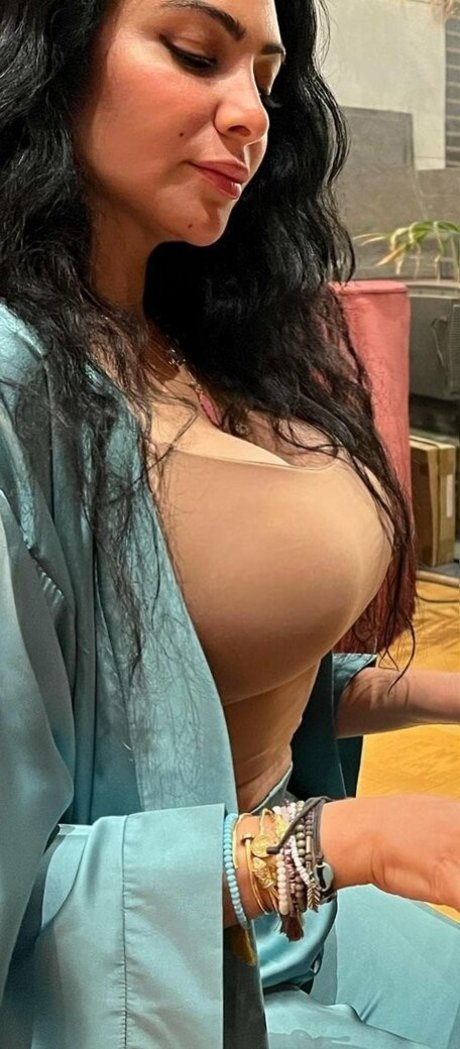 Mirhan Hussein free model images