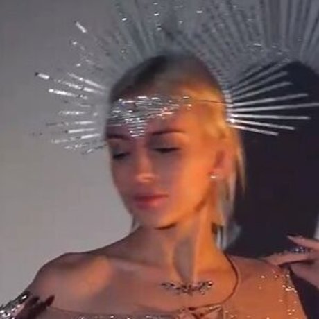 Hanspeach beautiful pornstar pic