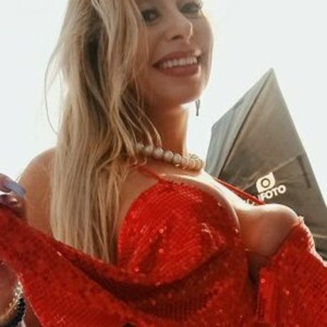 beautiful face onlyfans art xxx gallery