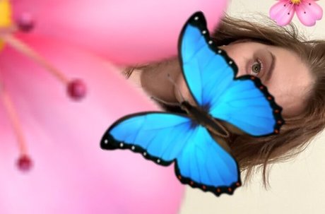 Alex Dorame pretty actress picture