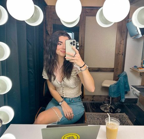 lesbian orgy onlyfans porn pictures