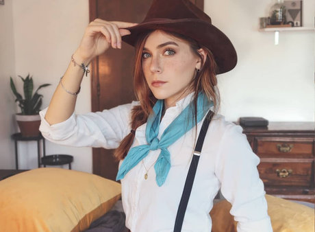 latin onlyfans pretty picture