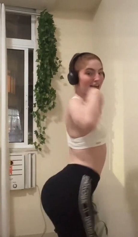 goth thick onlyfans sexy nudes photo