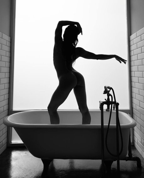 Laetitia Bouffard Roupe beautiful model archive