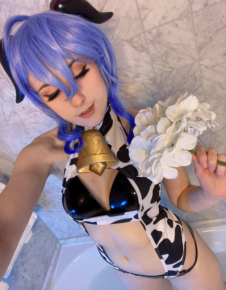 Mangoloo Cosplay top pornstar img