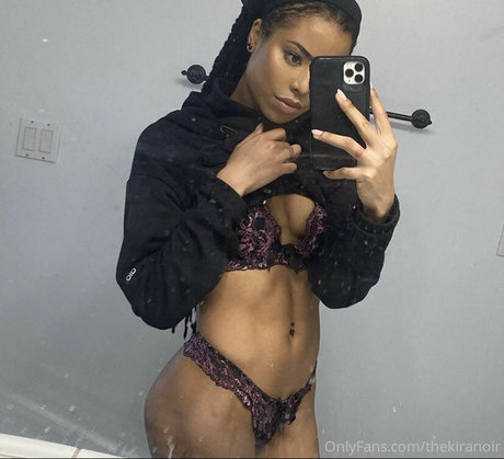 creampie asian onlyfans porno pics