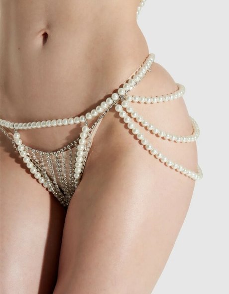 Miss Mosh model sex images