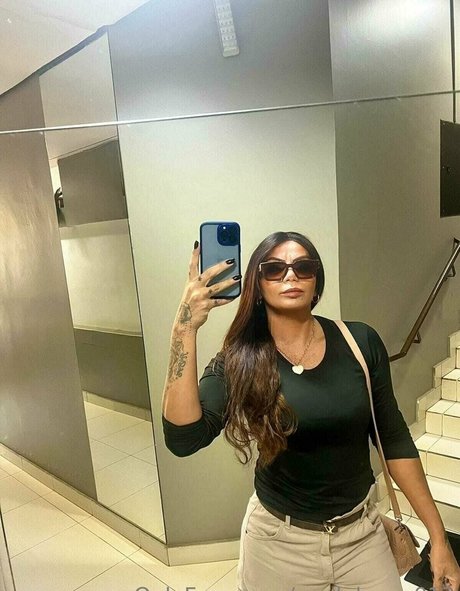 paulalopes013 pretty pornstar photo