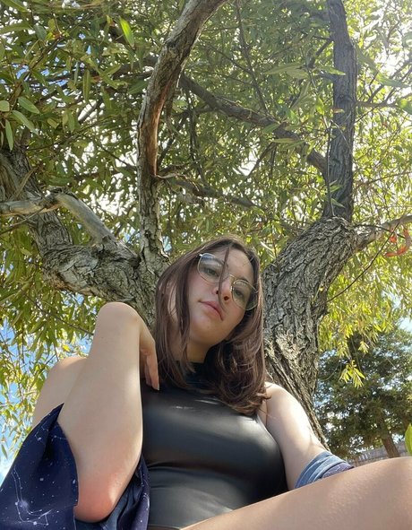 lillylovespenisland pornstar top photos