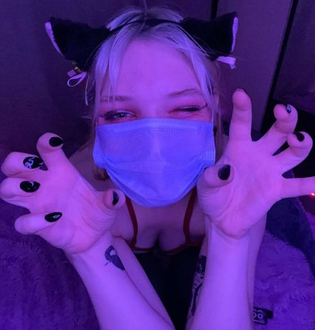 Shiro Liss exclusive actress pictures