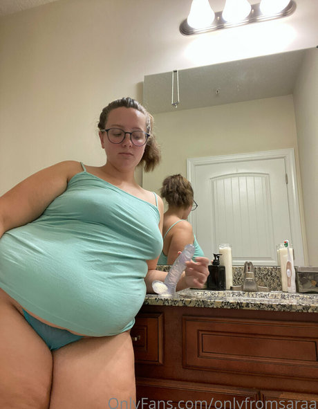 onlyfromsaraa star exclusive images