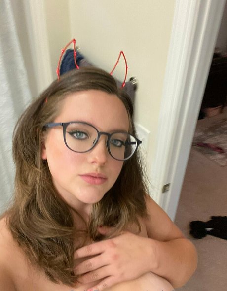 onlyfromsaraa star porn gallery