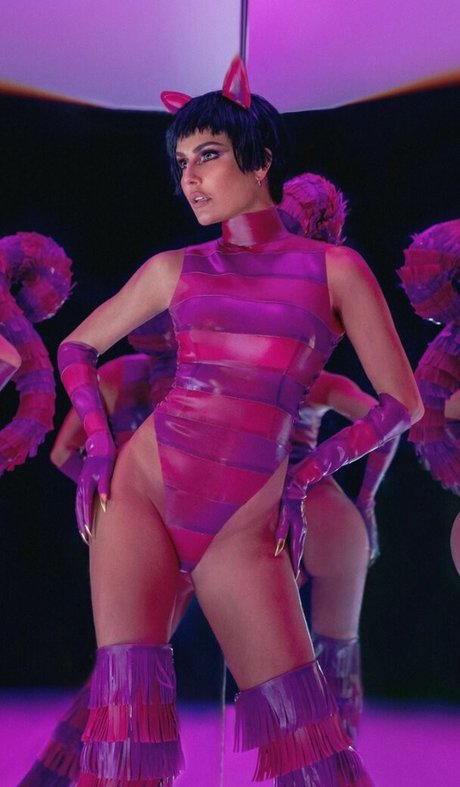 ebony milf onlyfans naked images