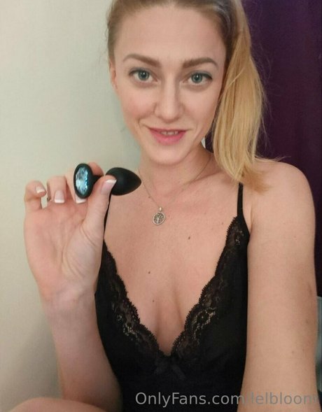 lelbloom high quality pornstar pic