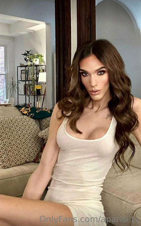 aparisi ts naked pornstar photos