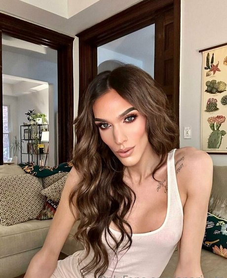 aparisi ts porn star photos