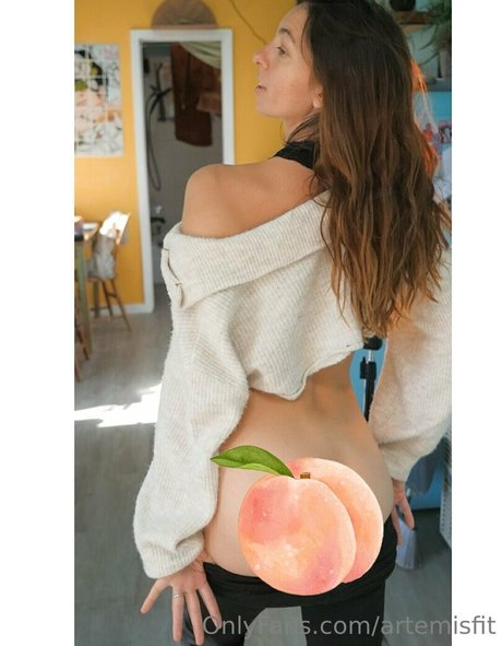 curvy shemale onlyfans sexy photos