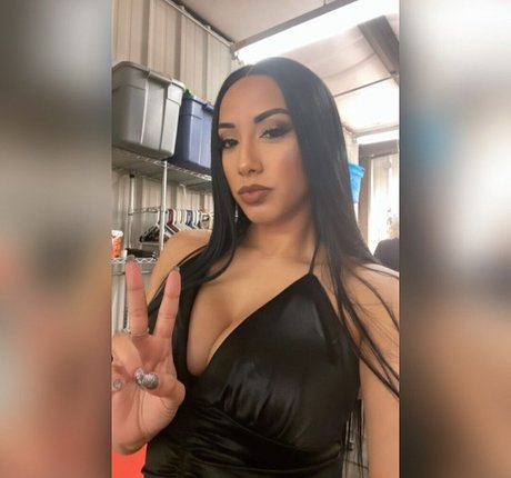 Leila Grey model erotic img