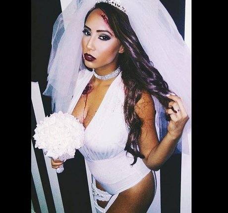 Leila Grey nude pornstar img