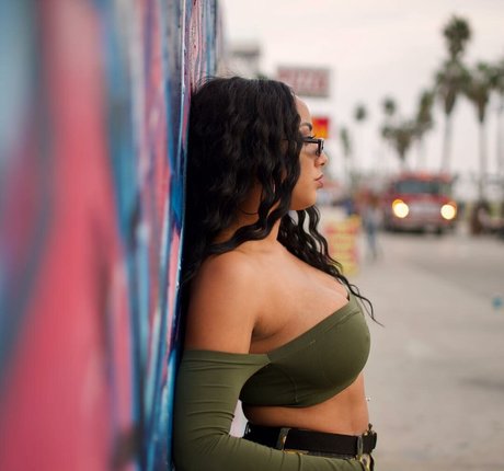 Leila Grey star perfect pictures