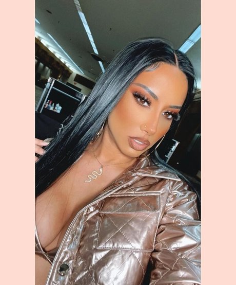 gym shower onlyfans hot archive