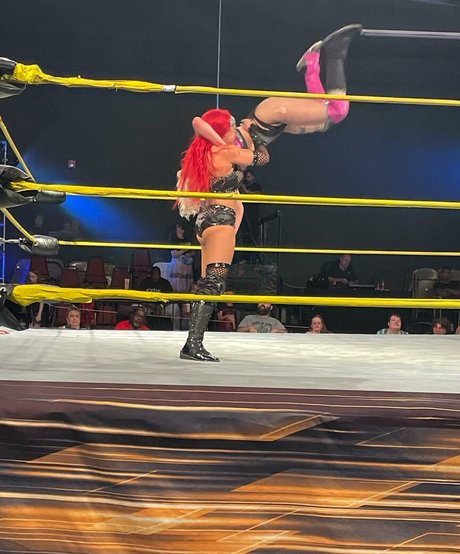 Leila Grey model naked pictures