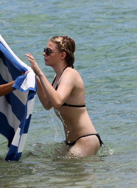 centerfold onlyfans perfect pic