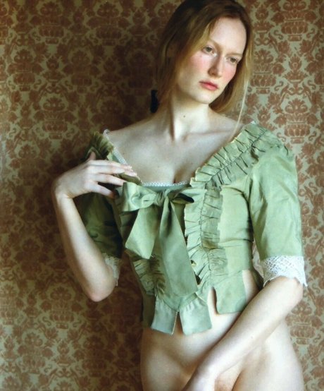 luizaconlaz model adult galleries