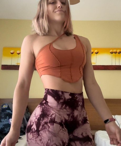 vacation onlyfans beautiful img