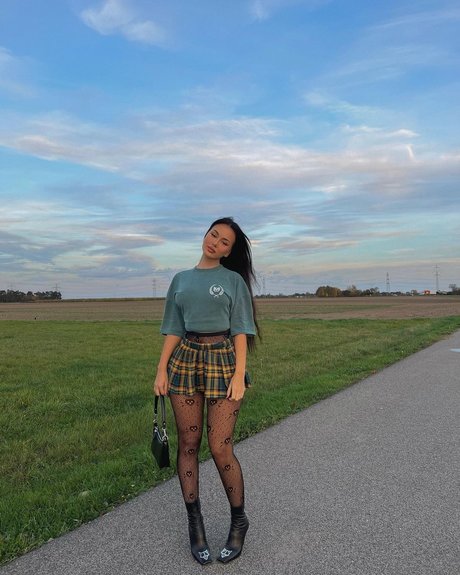 chubby mom onlyfans hot nude images