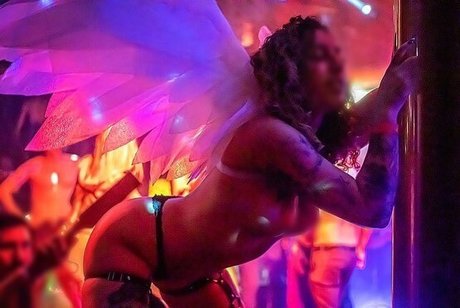 lips onlyfans hot xxx photos